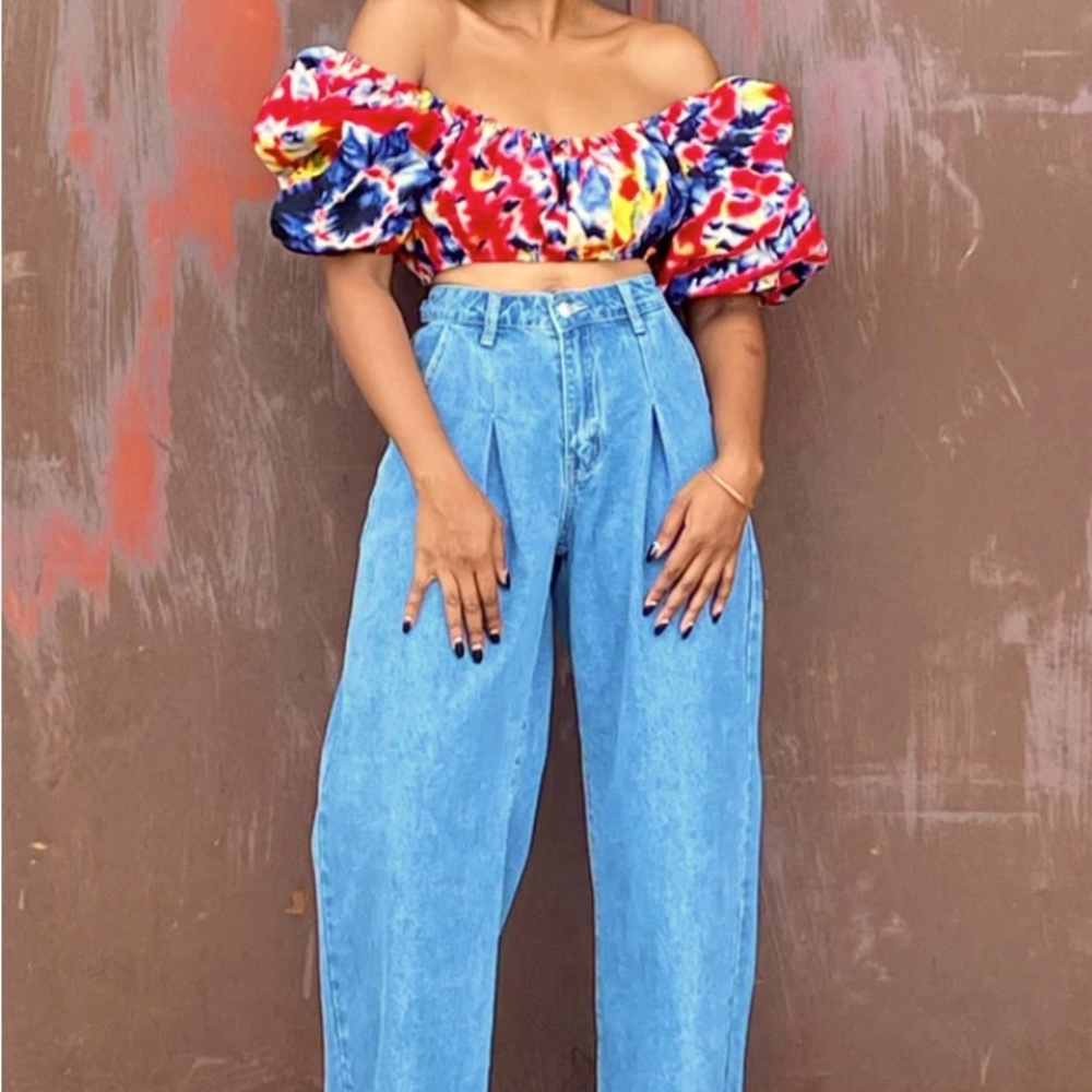 Mangishi Doll off shoulder top size 14